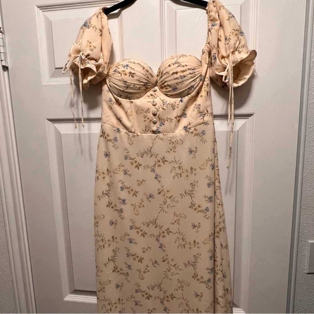Small Adeirlina dress - Picture 2 of 5
